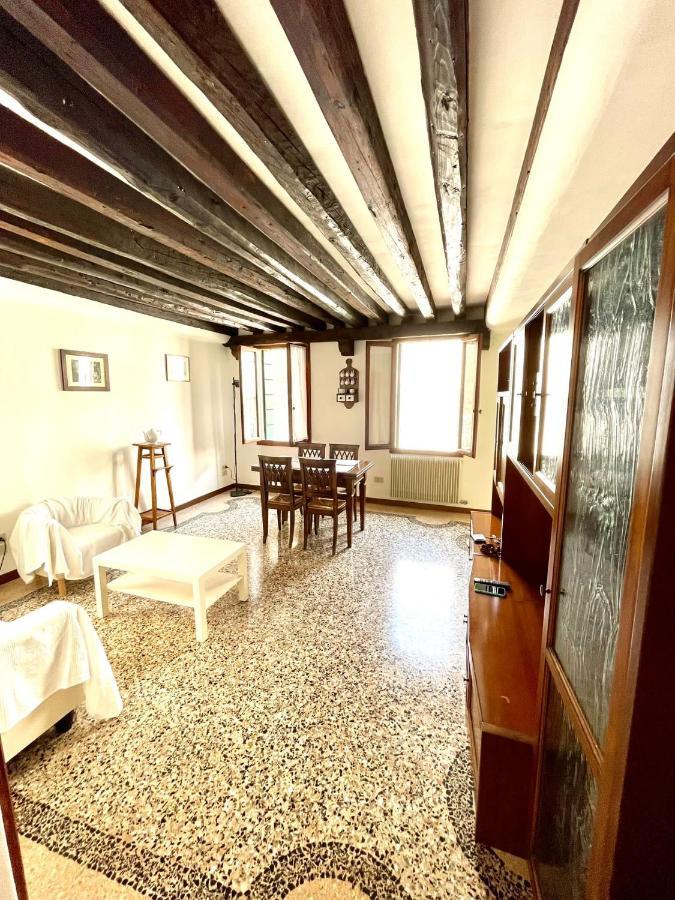 Hesperia Apartment Treviso Bagian luar foto